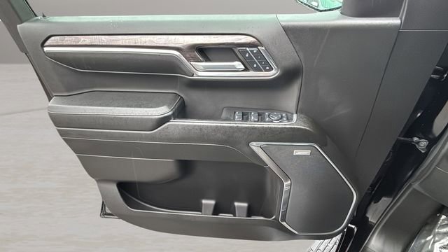 Used 2024 Chevrolet Silverado 1500 LTZ w/ Technology Package image 17