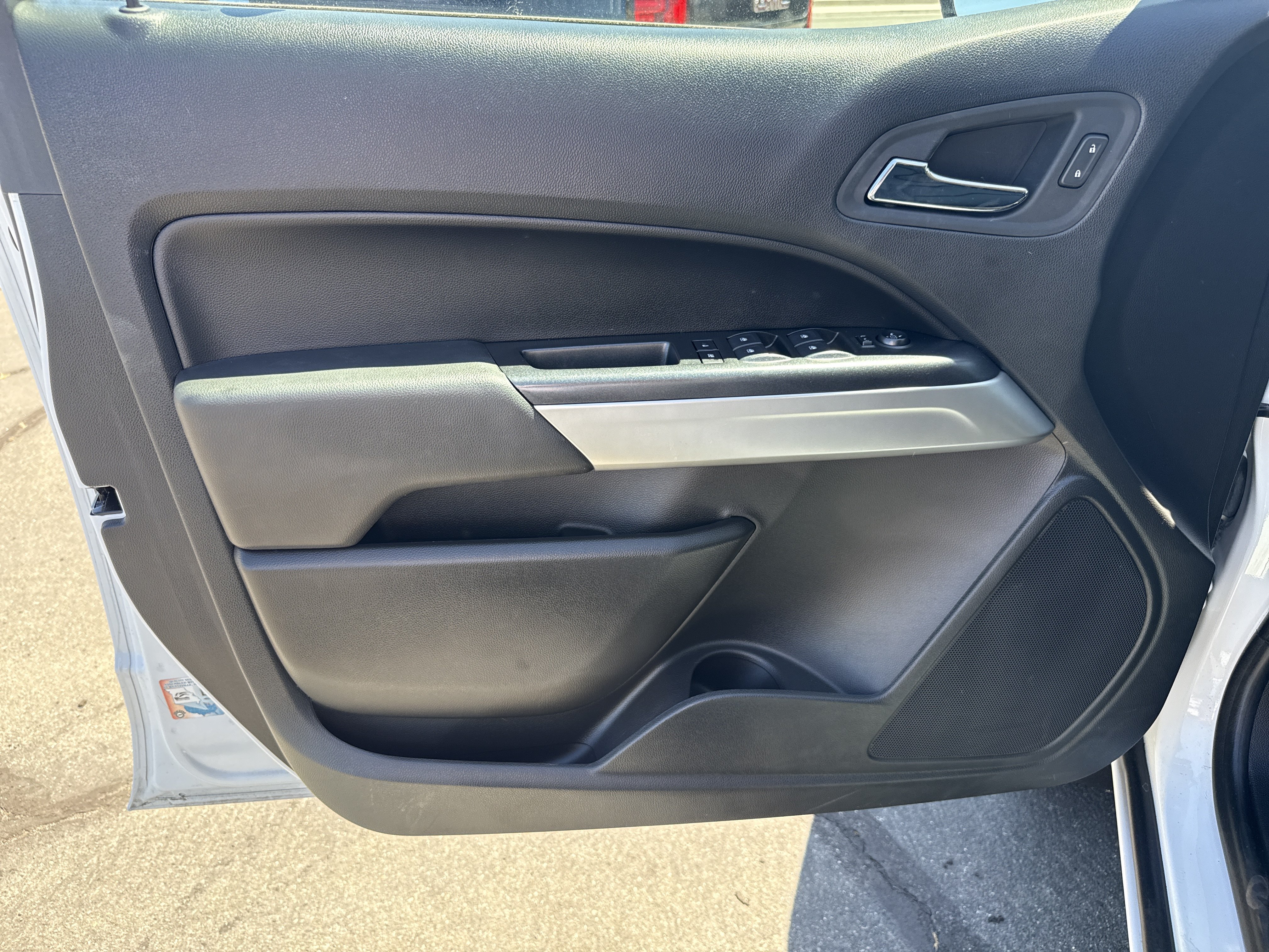 Used 2022 Chevrolet Colorado LT w/ Luxury Package AWD/4WD image 14