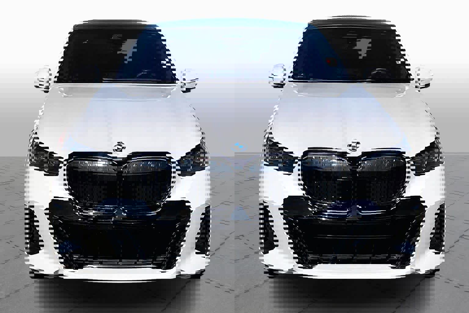 Used 2026 BMW 550e xDrive w/ Premium Package image 3