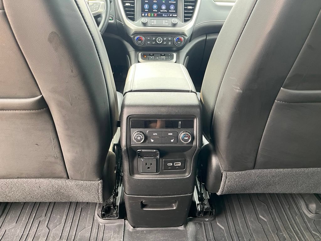 Used 2023 GMC Acadia SLT w/ Preferred Package FWD image 26