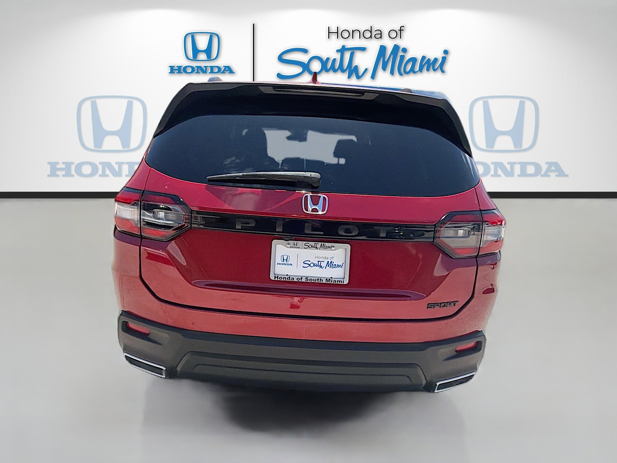 Certified 2024 Honda Pilot Sport image 6