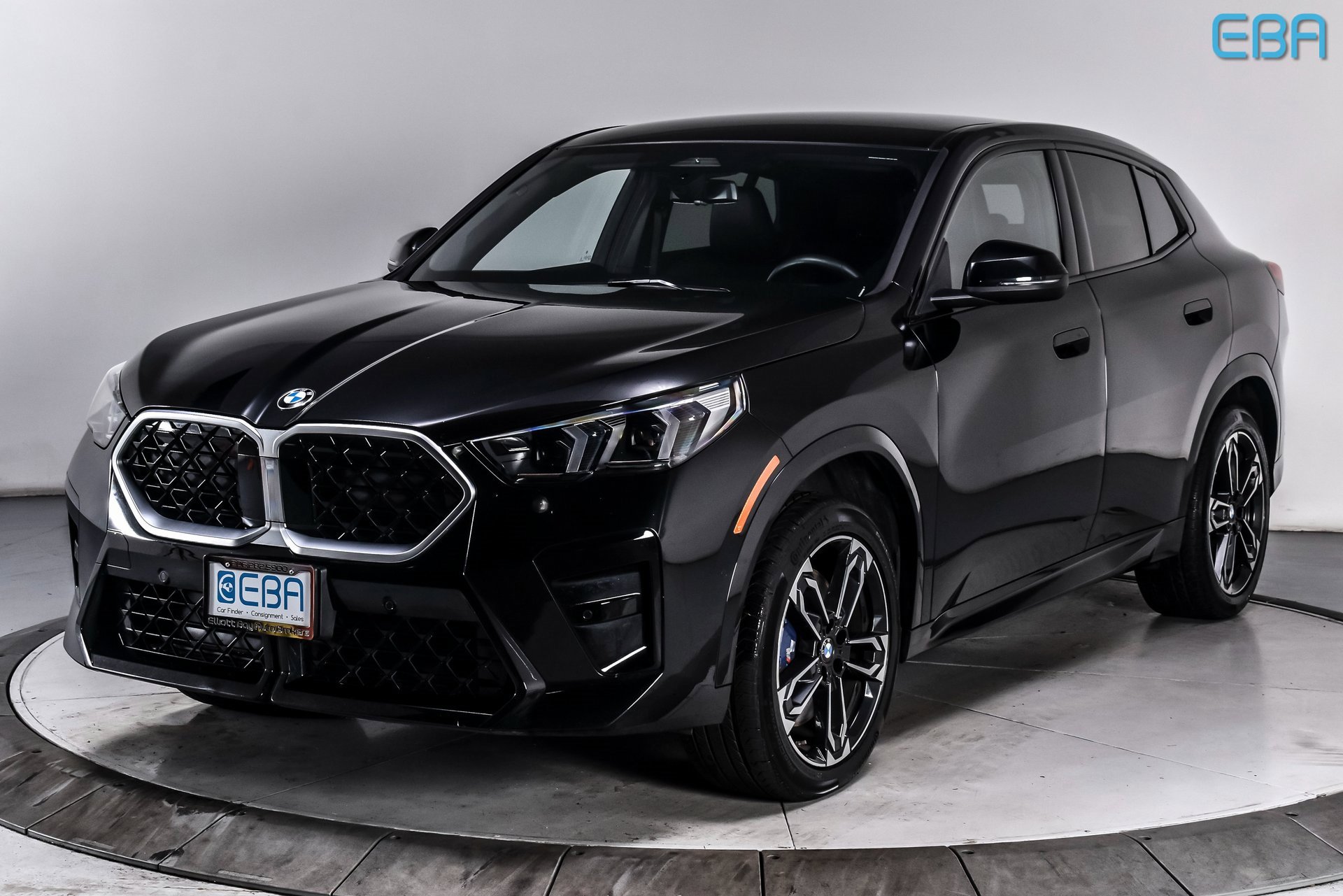 Used 2025 BMW X2 xDrive28i image 2