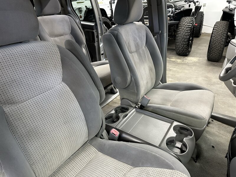 Used 2007 Toyota Sienna LE FWD image 29