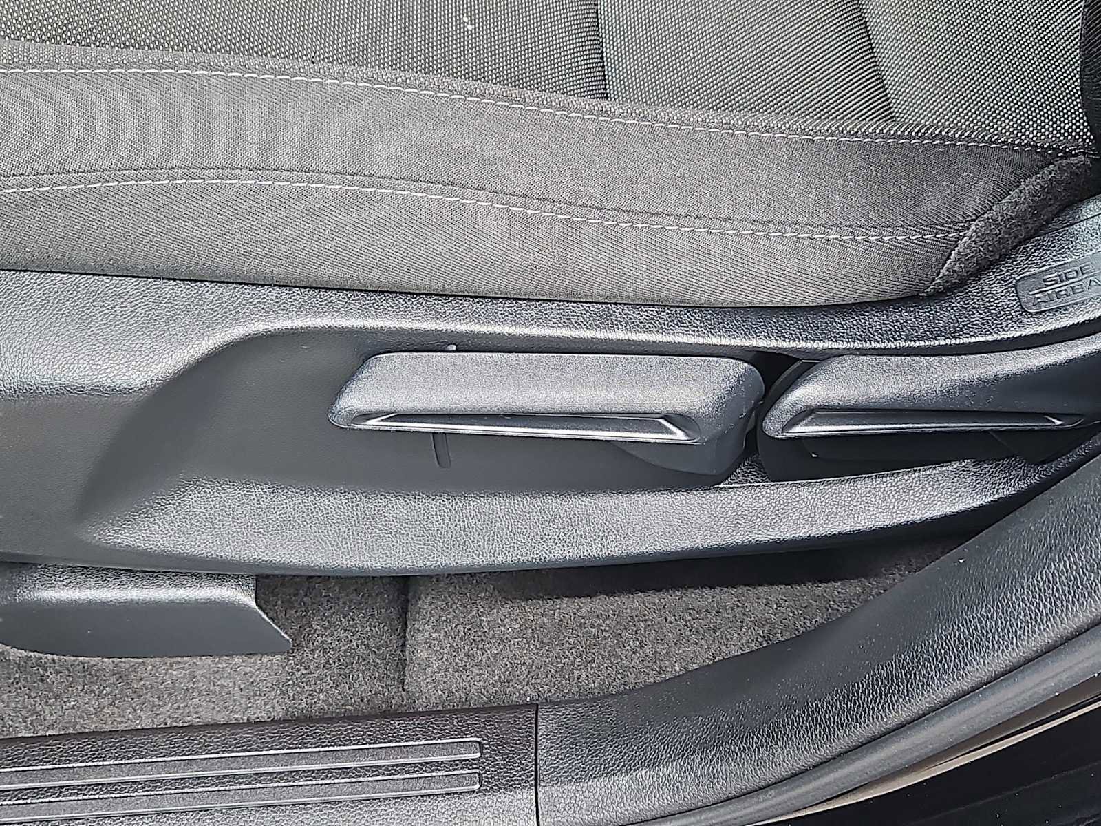 Certified 2025 Honda CR-V LX image 17