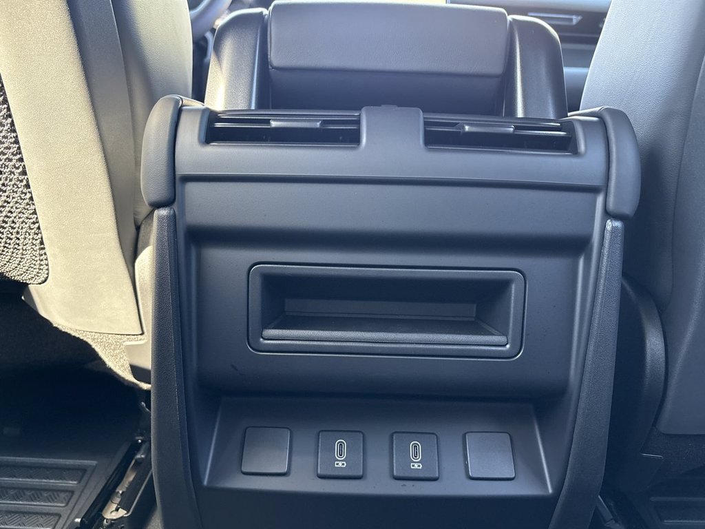 New 2026 Land Rover Defender 110 X-Dynamic SE AWD/4WD image 16