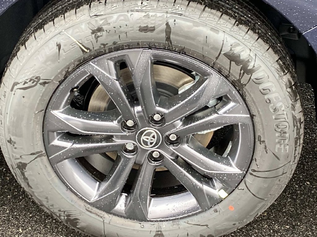 New 2026 Toyota Sienna XSE AWD/4WD image 6