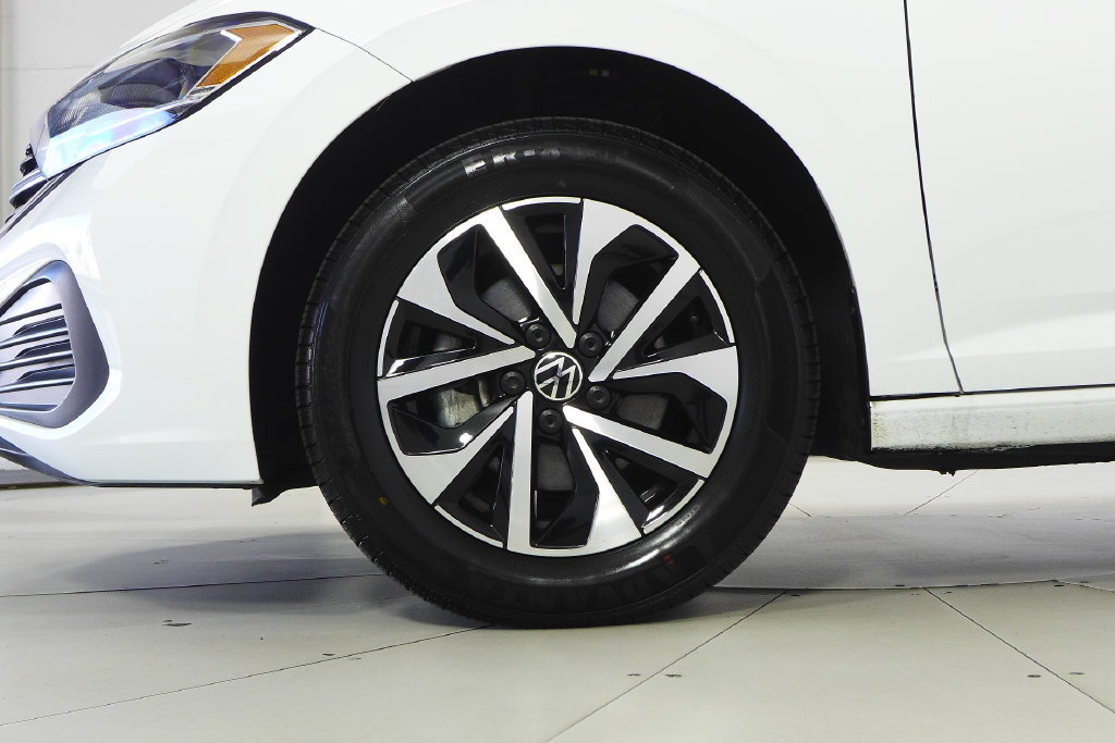 Certified 2023 Volkswagen Jetta S FWD image 5