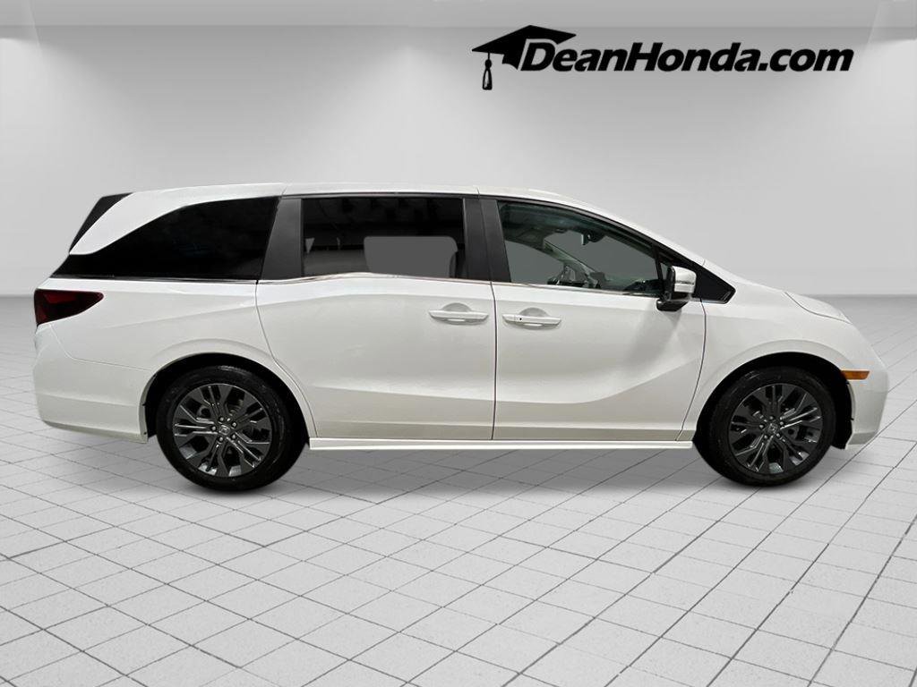 New 2026 Honda Odyssey Touring image 8