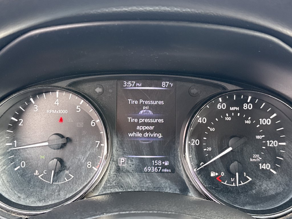 Used 2017 Nissan Rogue Sport SV FWD image 17