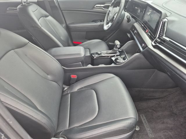 Used 2025 Kia Sportage EX FWD image 26