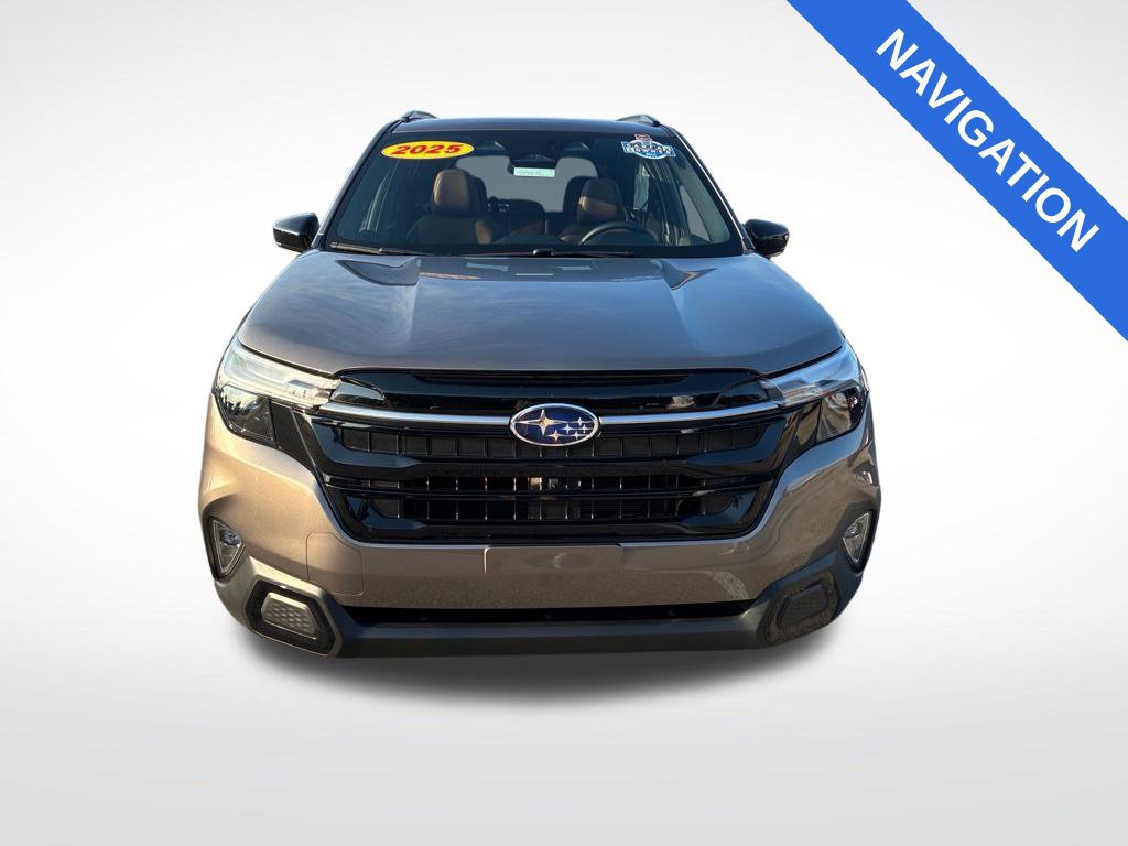 Used 2025 Subaru Forester Touring AWD/4WD image 9