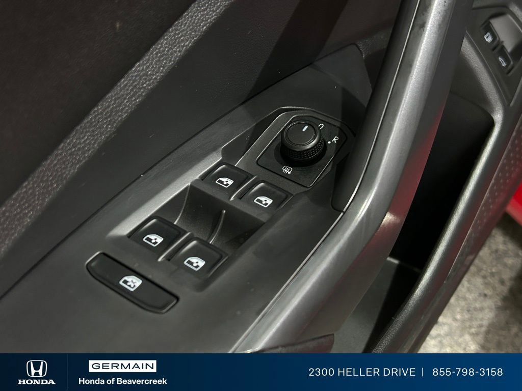 Used 2020 Volkswagen Jetta R-Line w/ R-Line Cold Weather Package FWD image 18