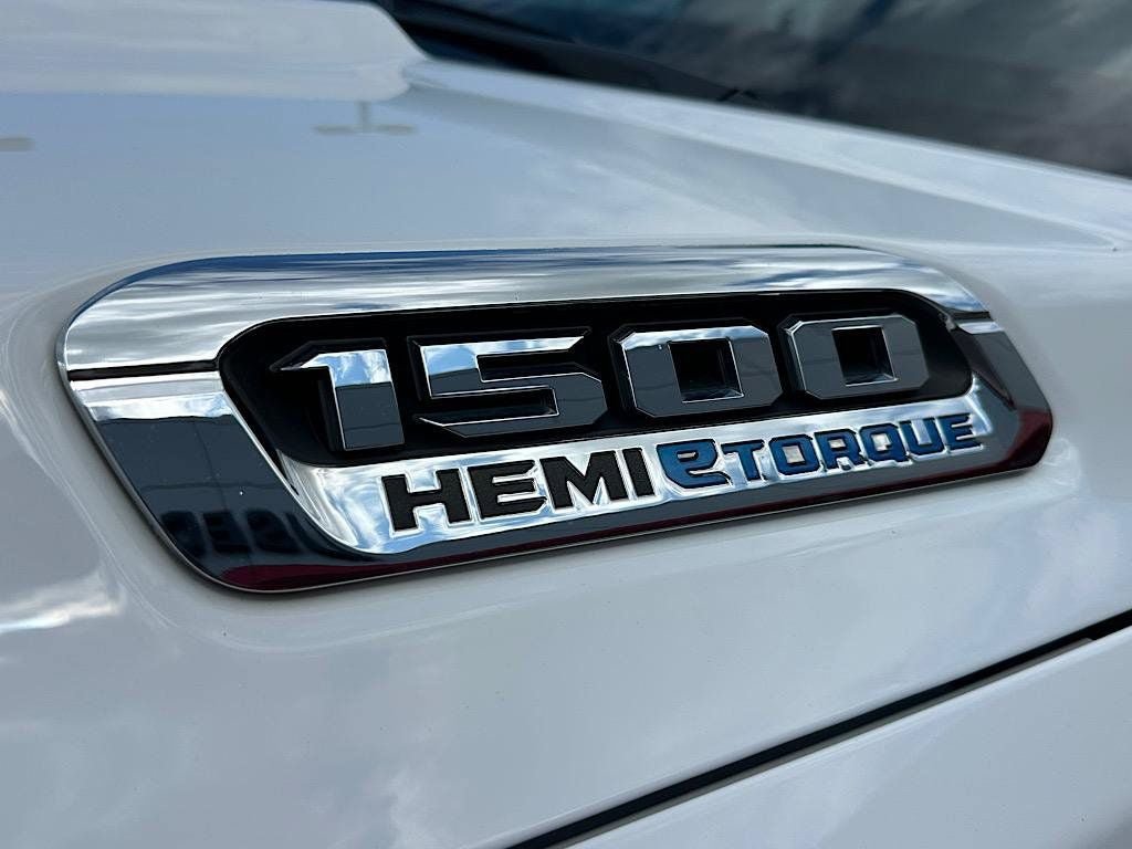Used 2023 RAM 1500 Big Horn AWD/4WD image 10