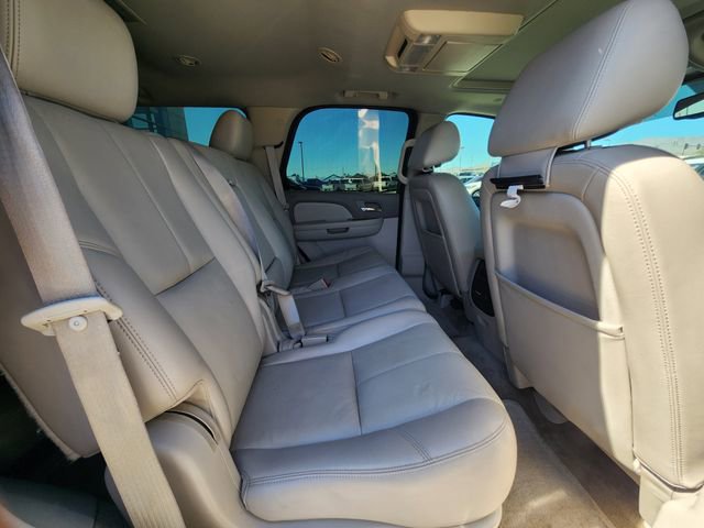 Used 2014 Chevrolet Tahoe LT RWD image 13