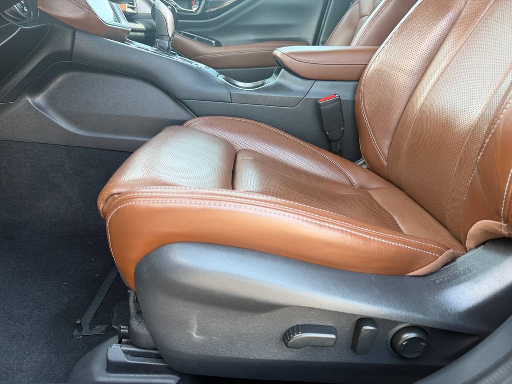 Used 2020 Subaru Outback Touring XT AWD/4WD image 11
