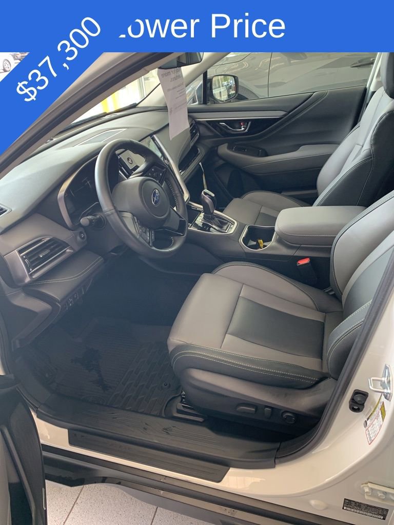 Certified 2025 Subaru Outback Onyx Edition XT w/ Popular Package #2 image 3