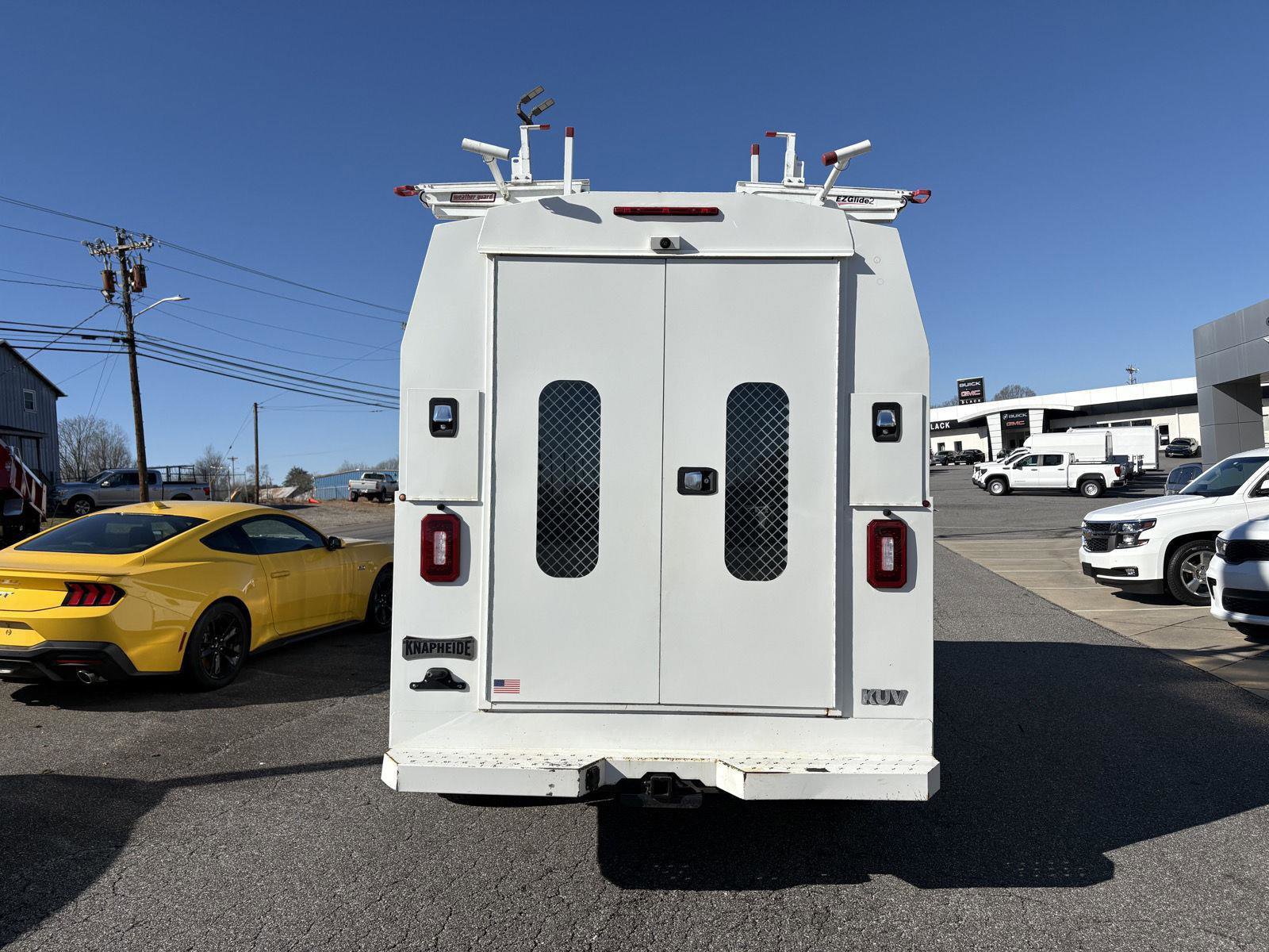 Used 2019 RAM ProMaster 3500 w/ Premium Appearance Group image 4