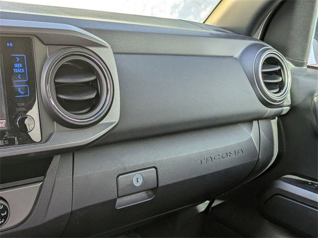 Used 2018 Toyota Tacoma TRD Sport image 17
