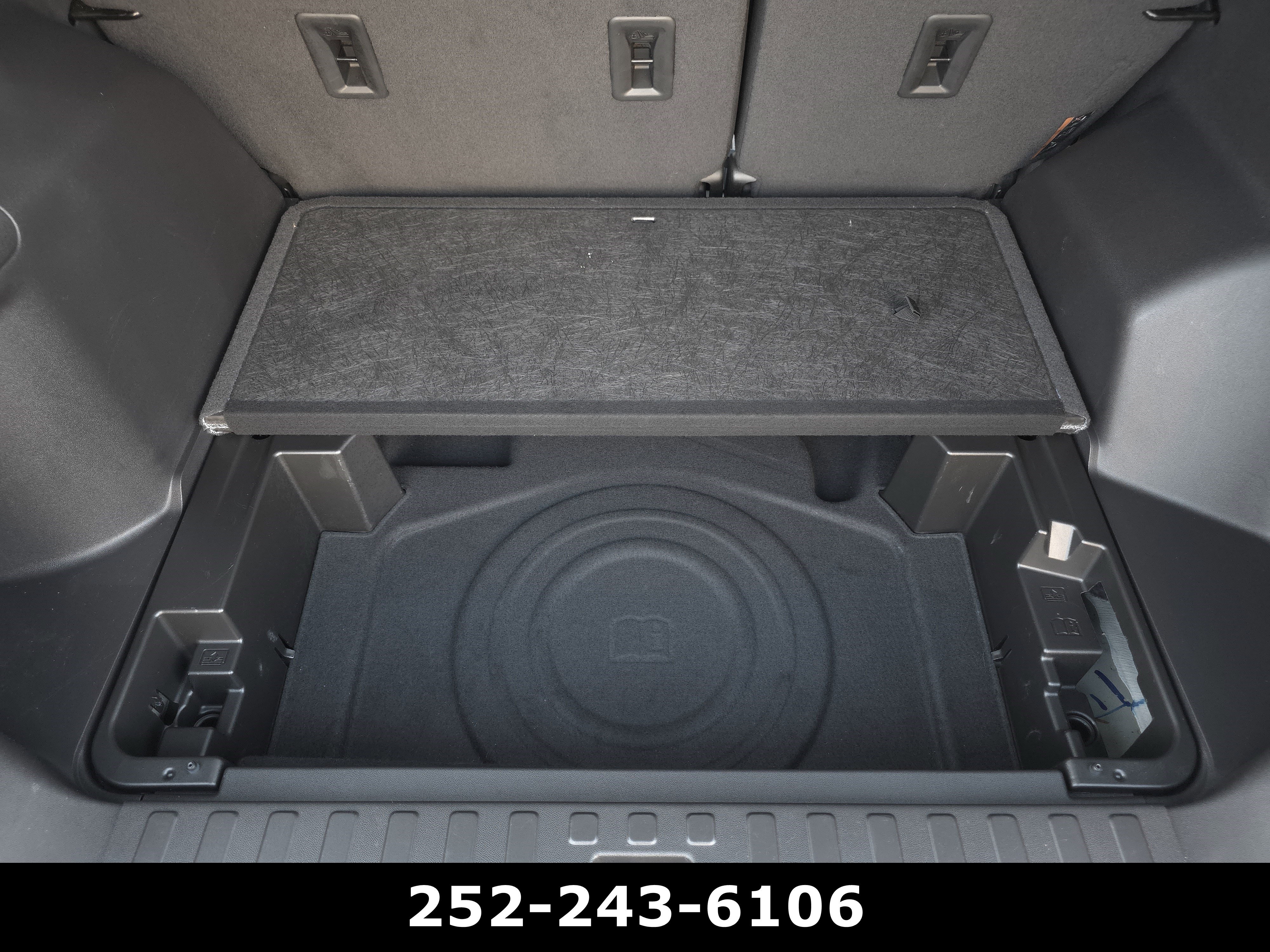 Used 2024 Chevrolet Equinox LS FWD image 28
