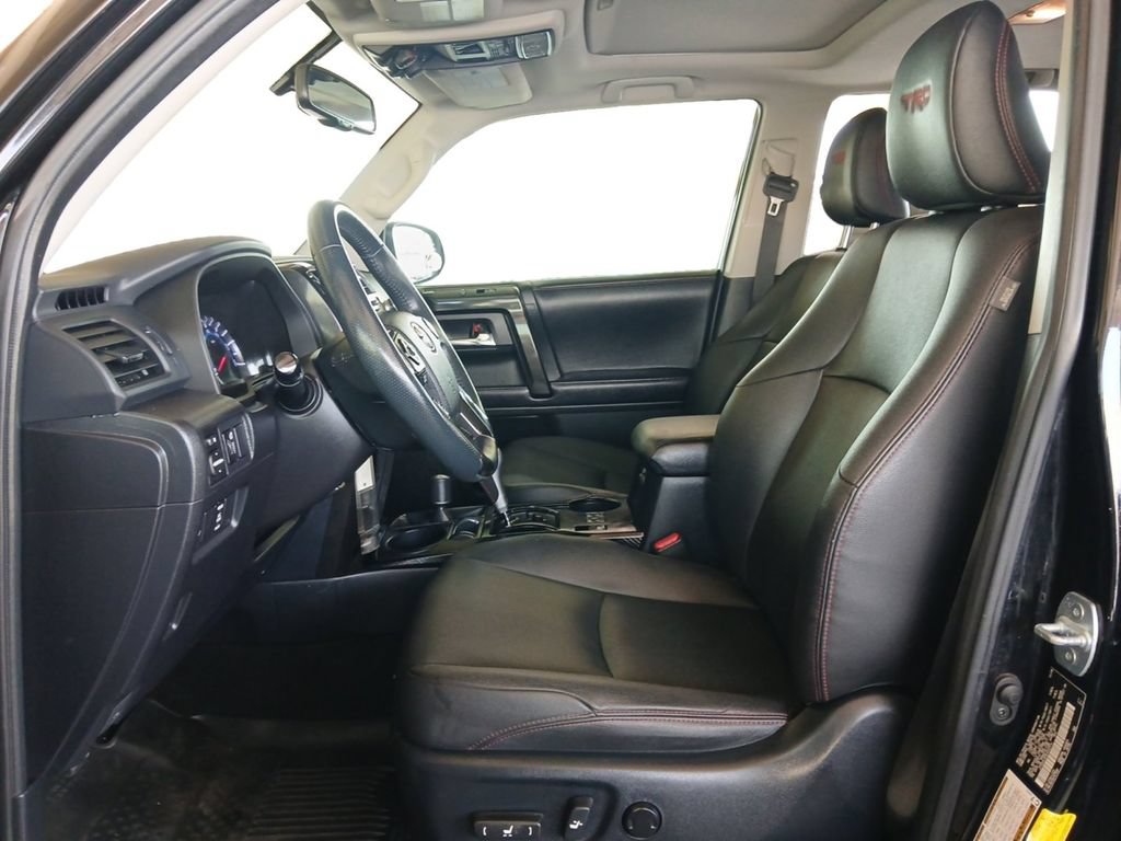 Used 2019 Toyota 4Runner TRD Off-Road Premium AWD/4WD image 9