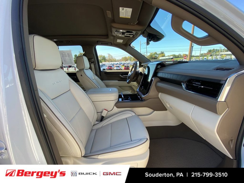 Certified 2026 GMC Yukon Denali w/ Sun & Power Step Package AWD/4WD image 31