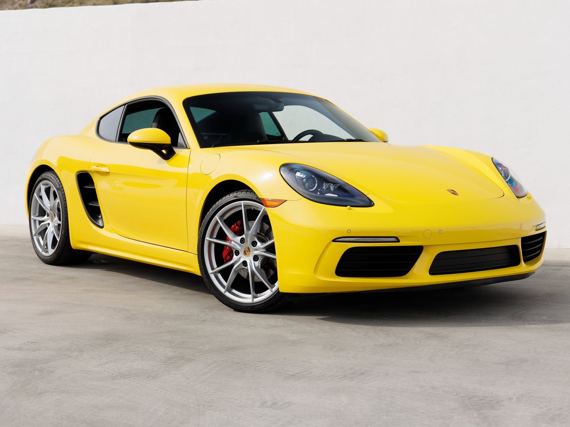 Used 2017 Porsche 718 Cayman image 9