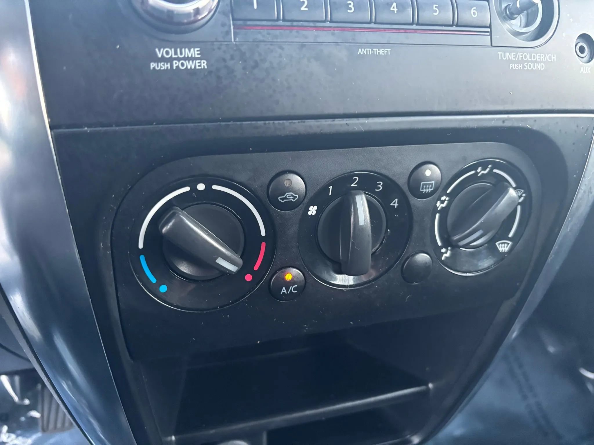 Used 2010 Suzuki SX4 AWD Hatchback image 25