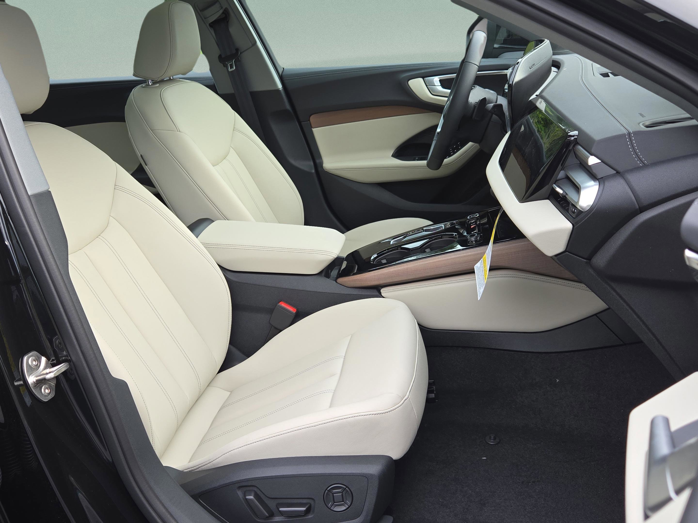 Used 2025 Audi A5 2.0T Premium w/ Convenience Package image 14