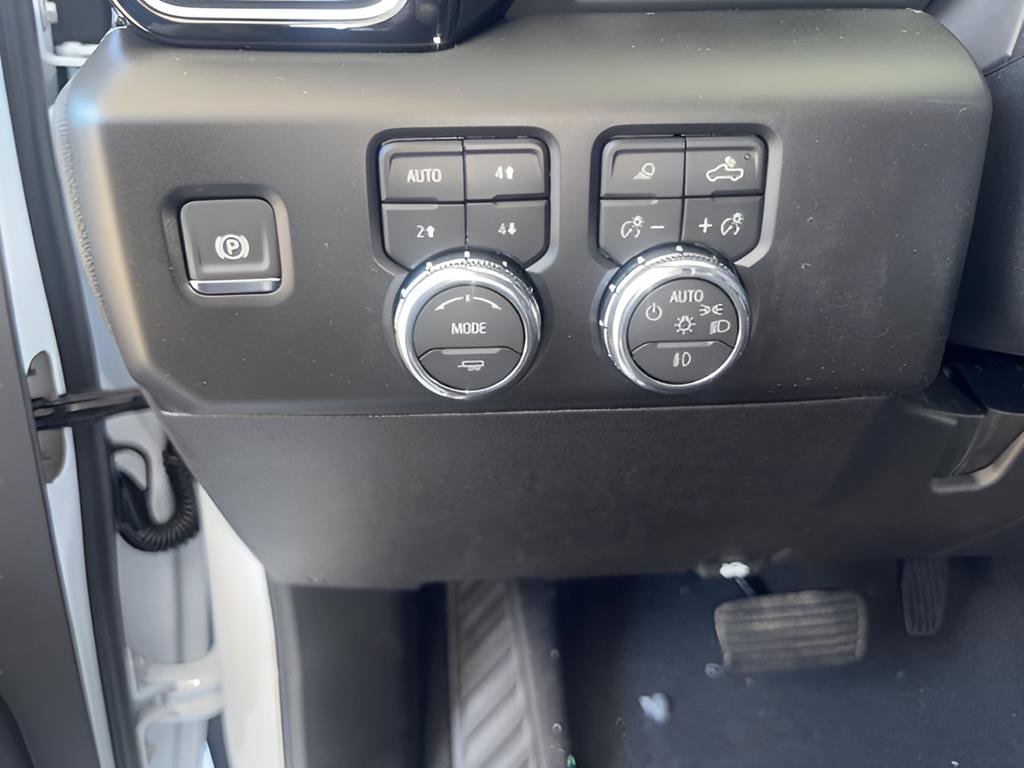 New 2026 GMC Sierra 2500 Denali Ultimate image 15