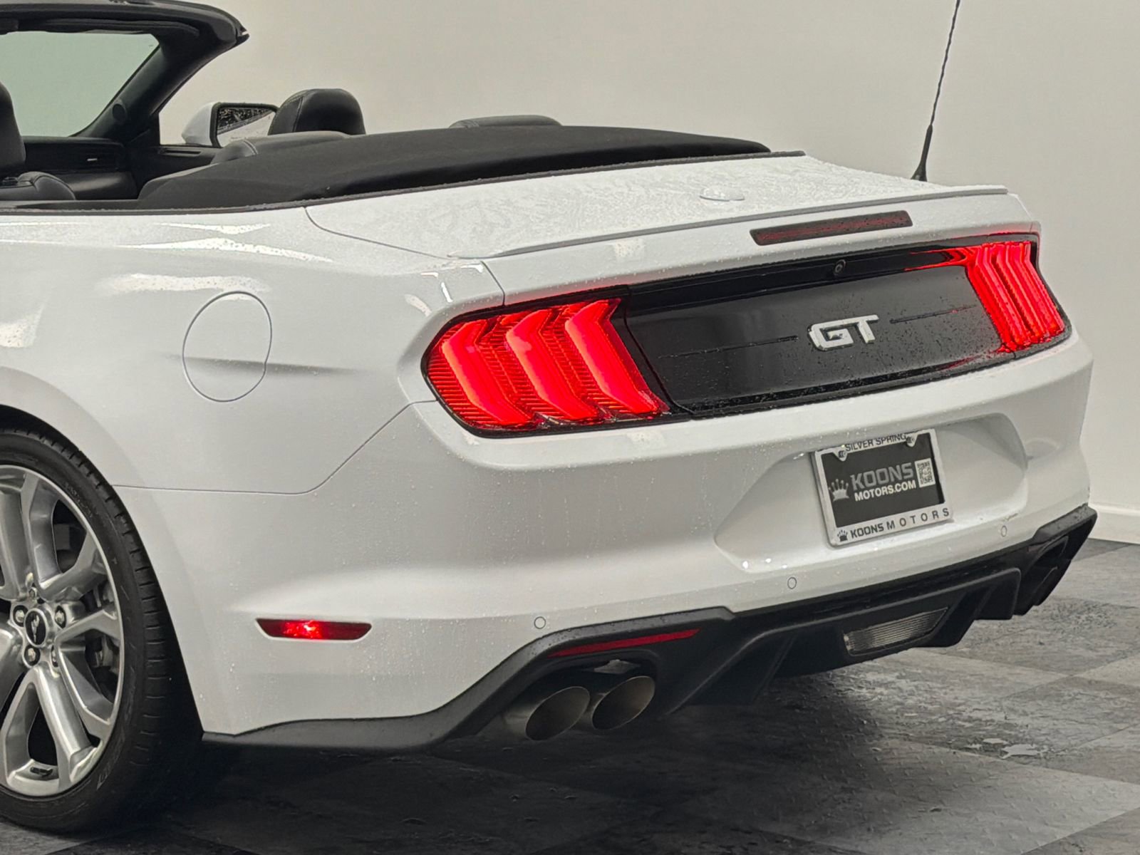 Used 2021 Ford Mustang GT Premium w/ Equipment Group 401A image 7