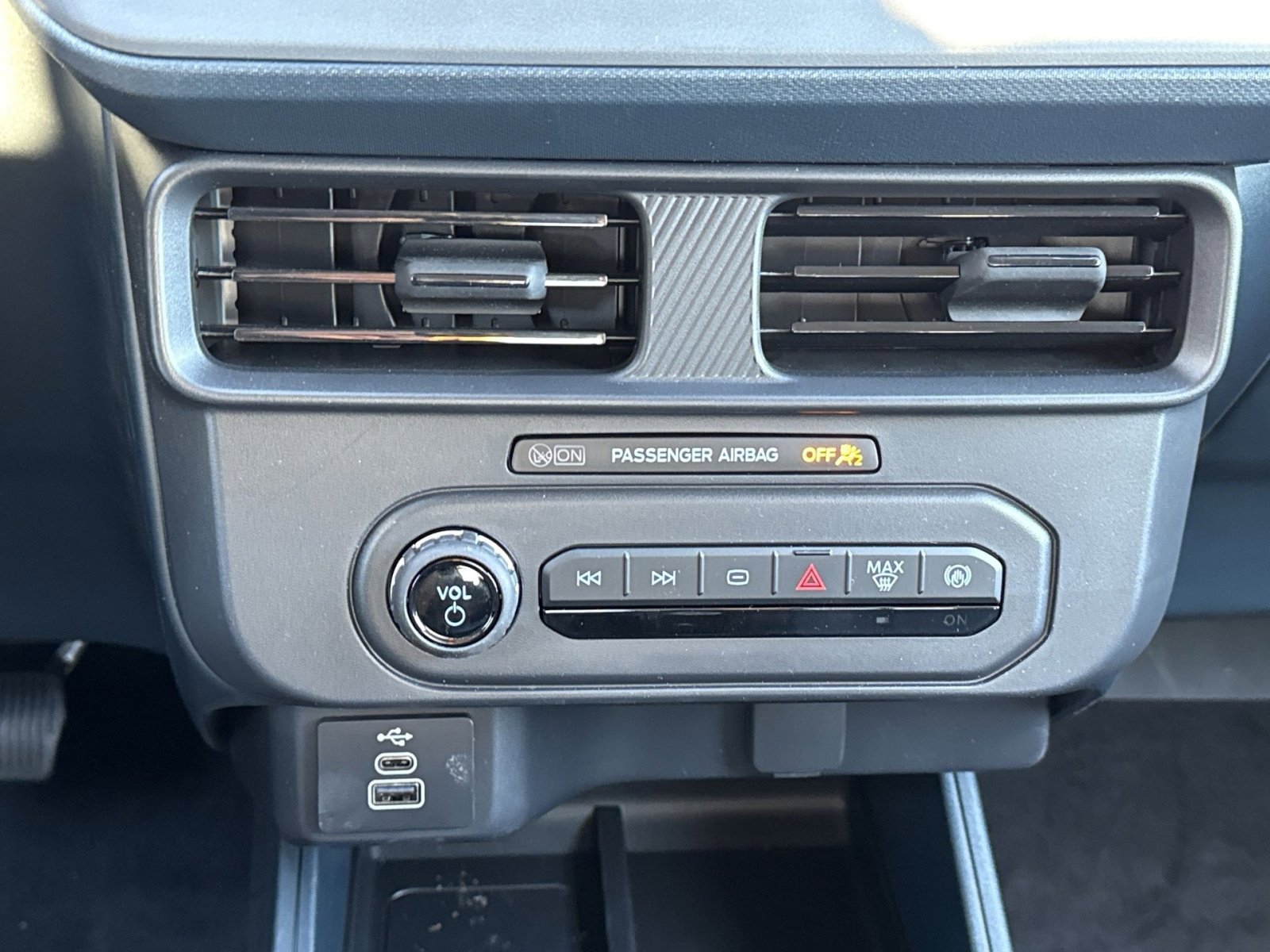 New 2026 Ford Maverick XL image 30