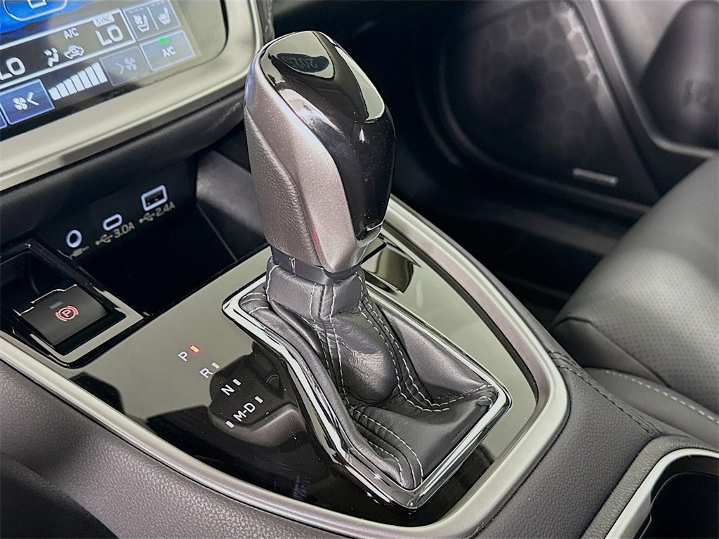 Used 2025 Subaru Outback Touring XT image 18