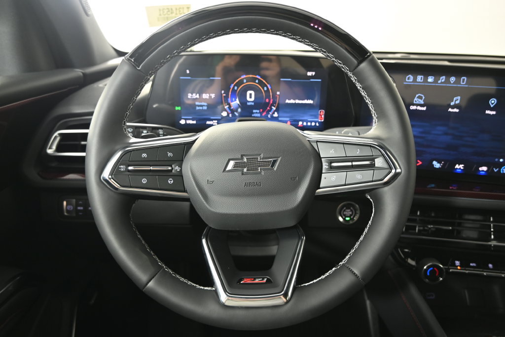 New 2026 Chevrolet Traverse Z71 w/ Enhanced Driving Package AWD/4WD image 34