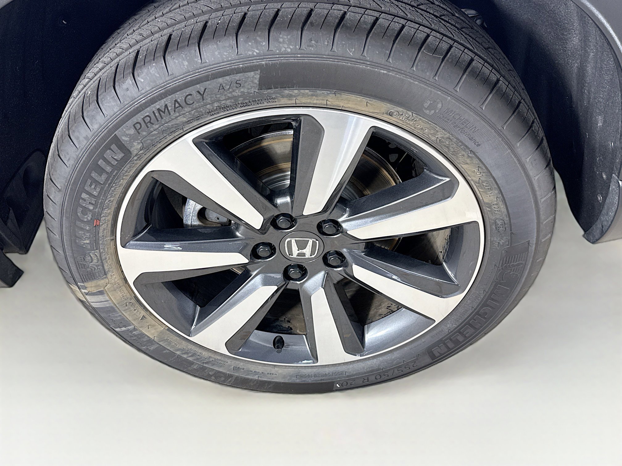 Certified 2025 Honda Pilot Touring image 39