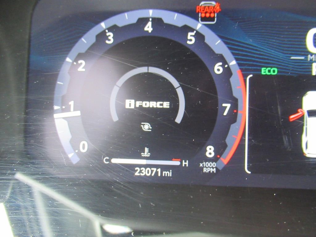 Used 2025 Toyota 4Runner TRD Off-Road AWD/4WD image 26