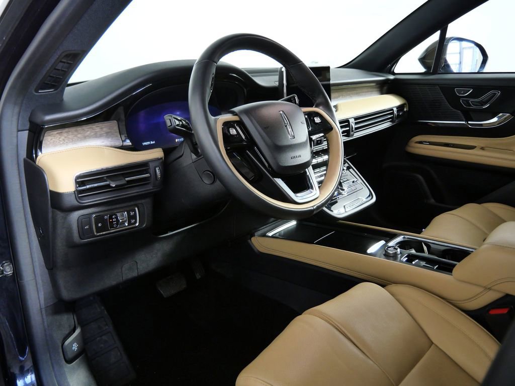 Certified 2022 Lincoln Corsair Reserve w/ Equipment Group 201A image 17