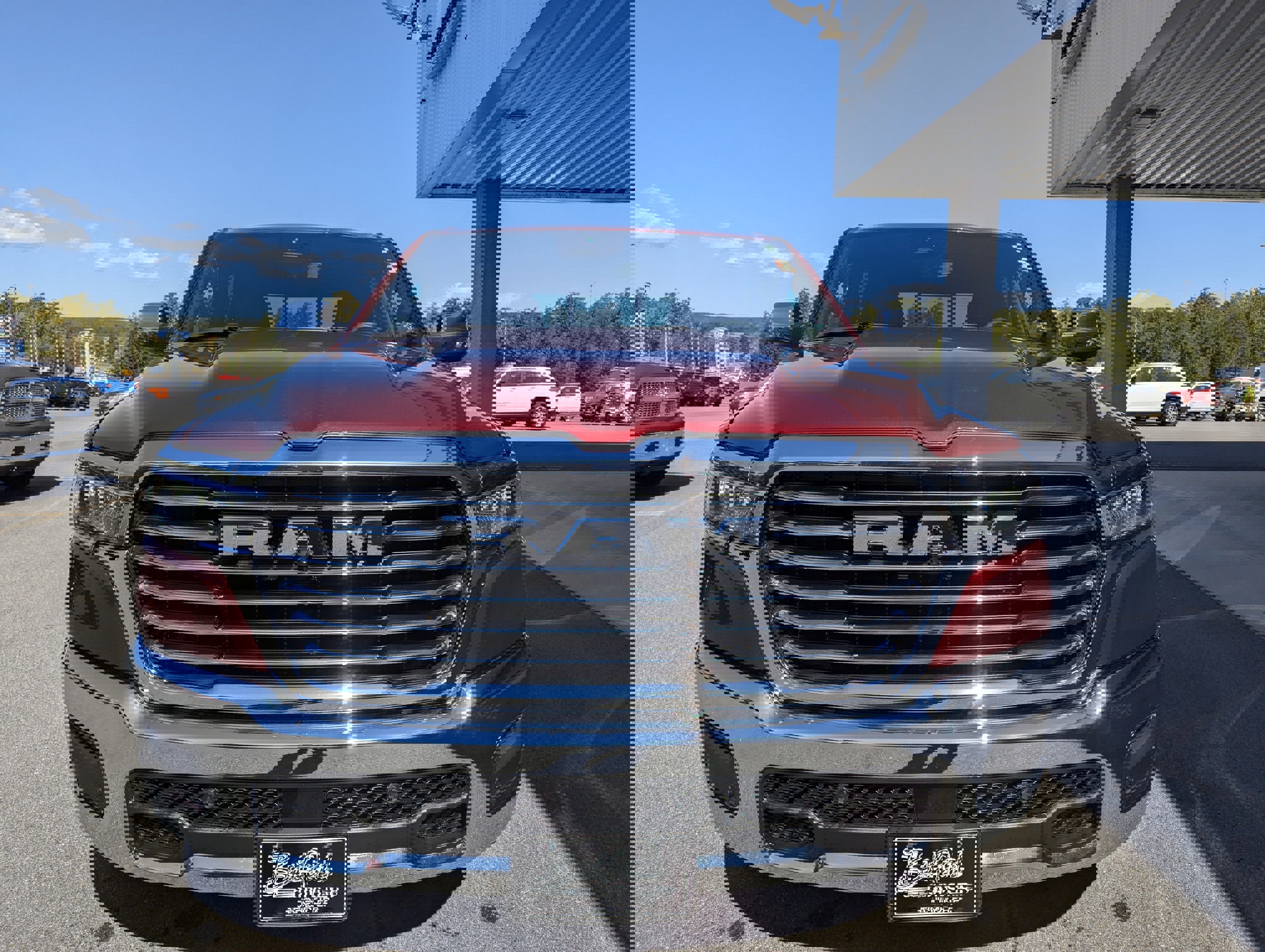 Used 2025 RAM 1500 Laramie image 4