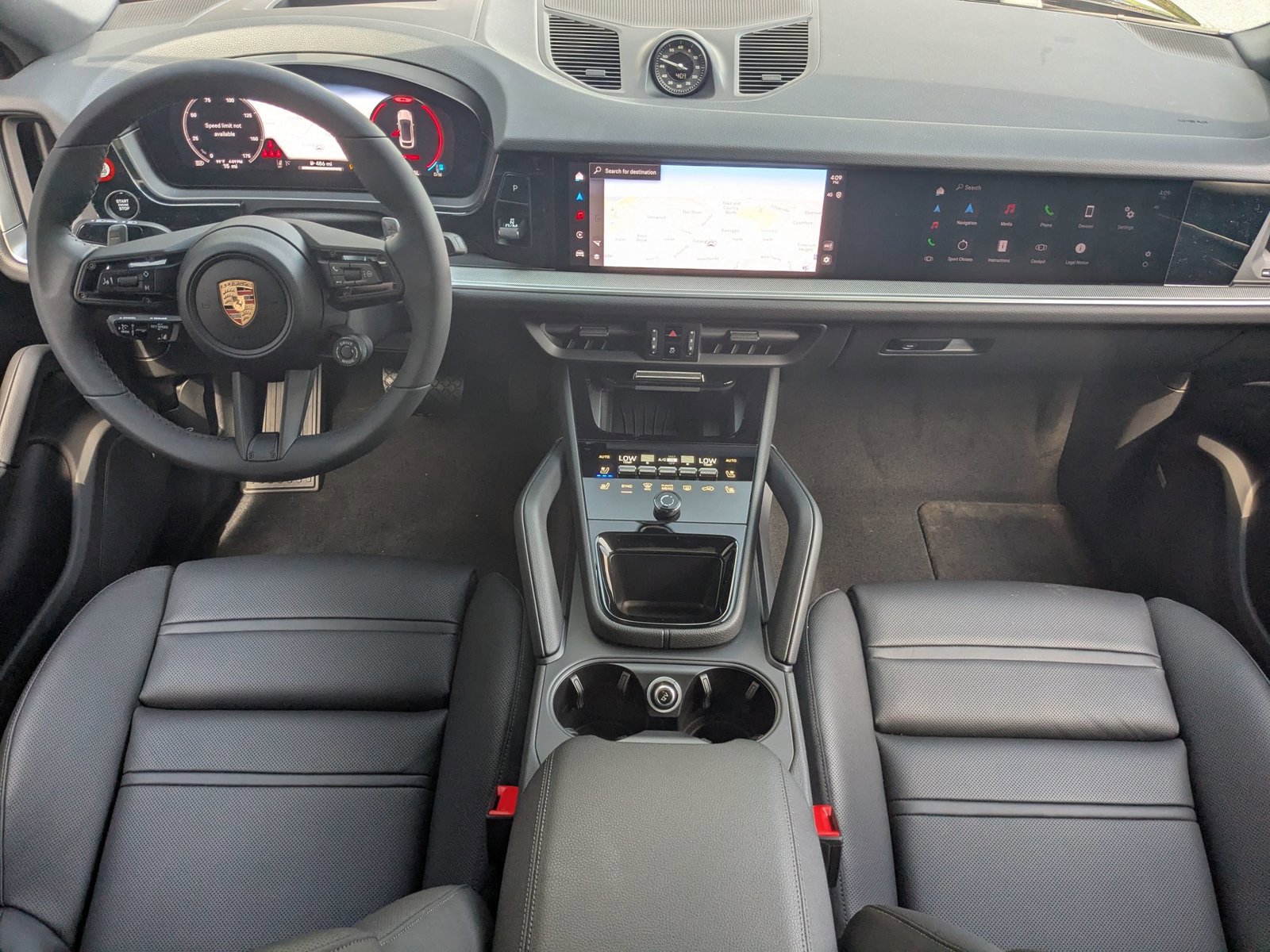 Certified 2025 Porsche Cayenne Coupe AWD/4WD image 23