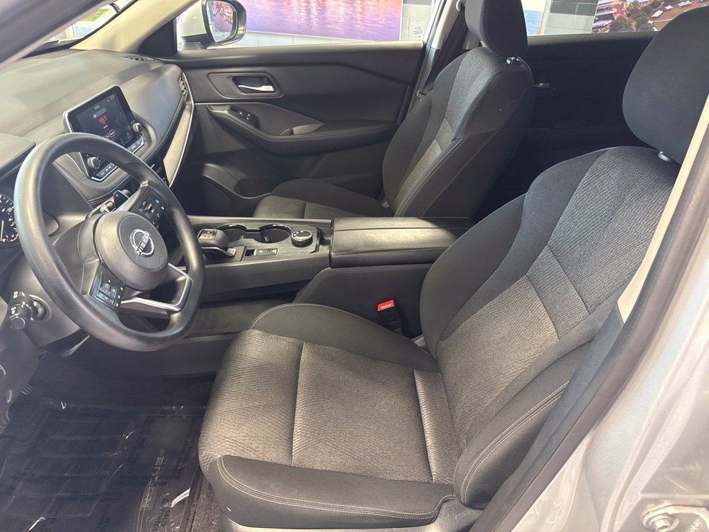Used 2024 Nissan Rogue SV AWD/4WD image 25