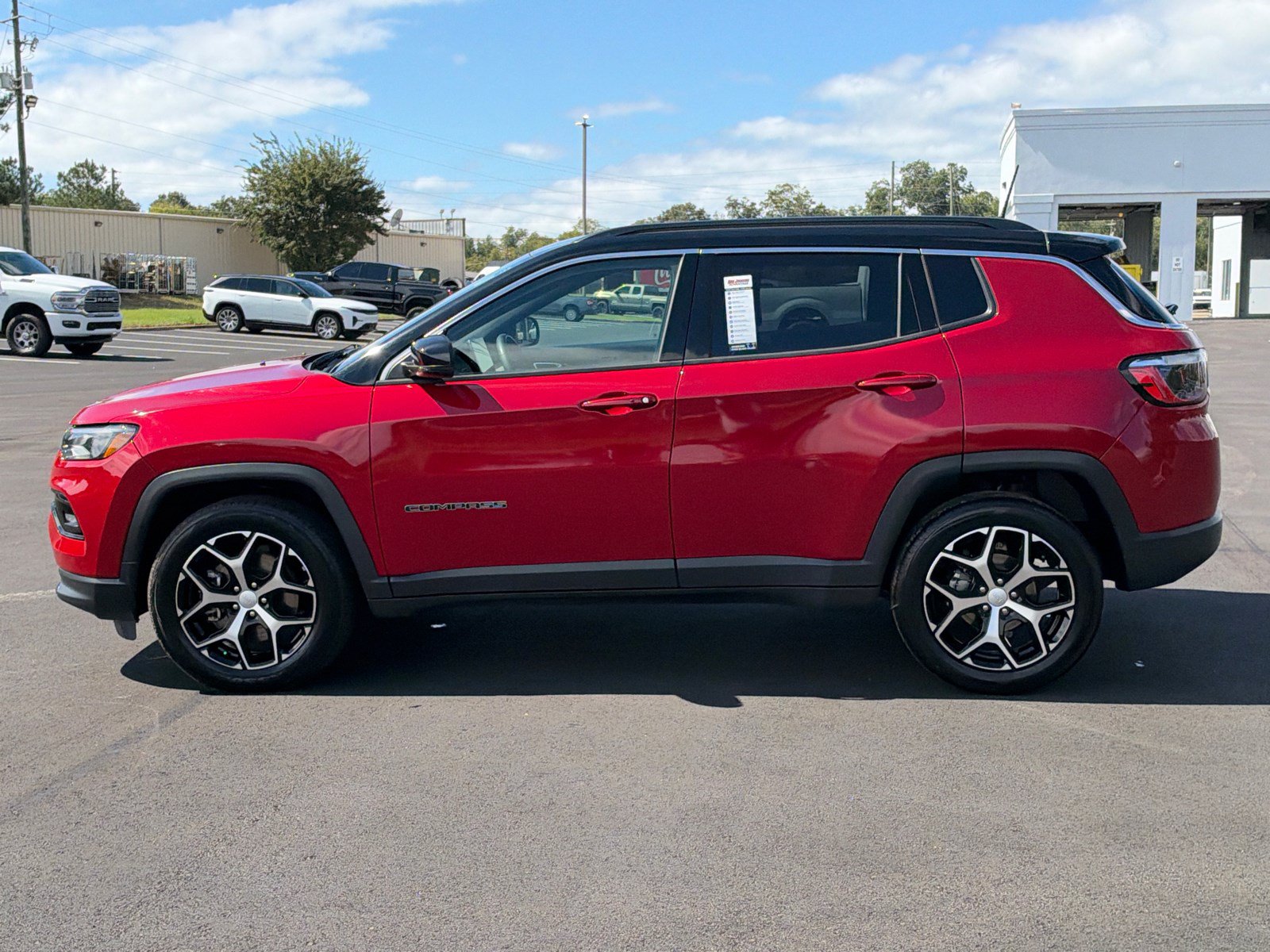 Used 2024 Jeep Compass Limited AWD/4WD image 8