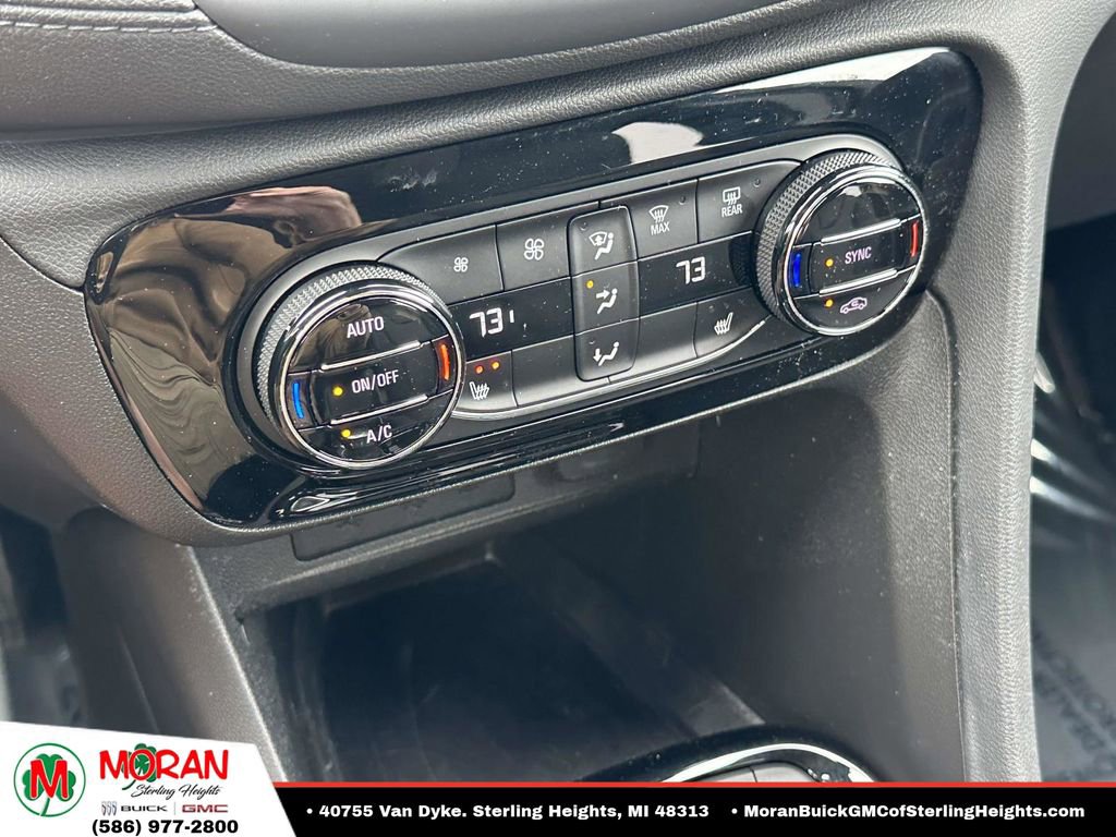 Used 2023 Buick Encore GX Select w/ Sport Touring Package FWD image 26