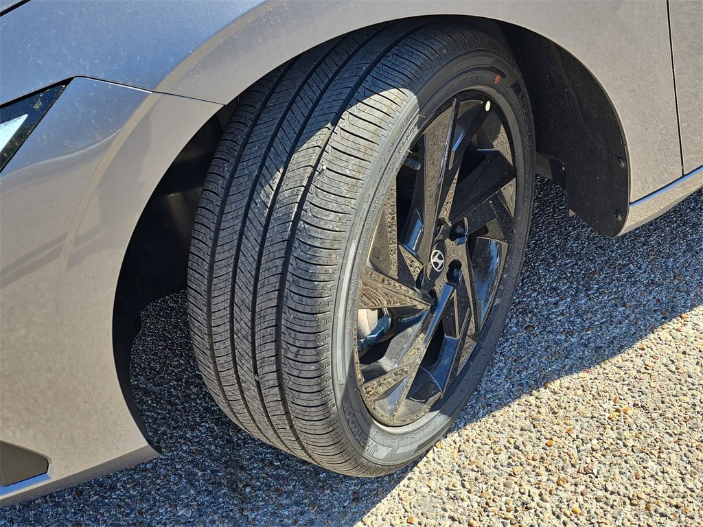 New 2026 Hyundai Elantra Sport image 30