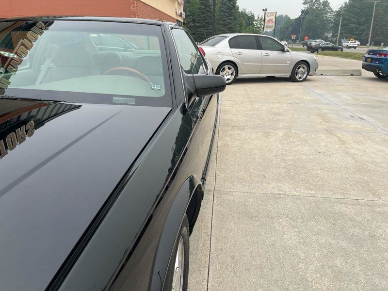 Used 2001 Cadillac Eldorado Touring FWD image 3
