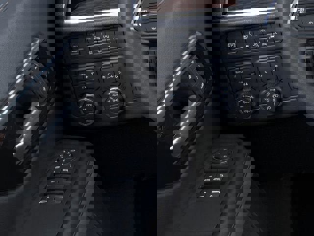 New 2026 Chevrolet Suburban Premier image 22