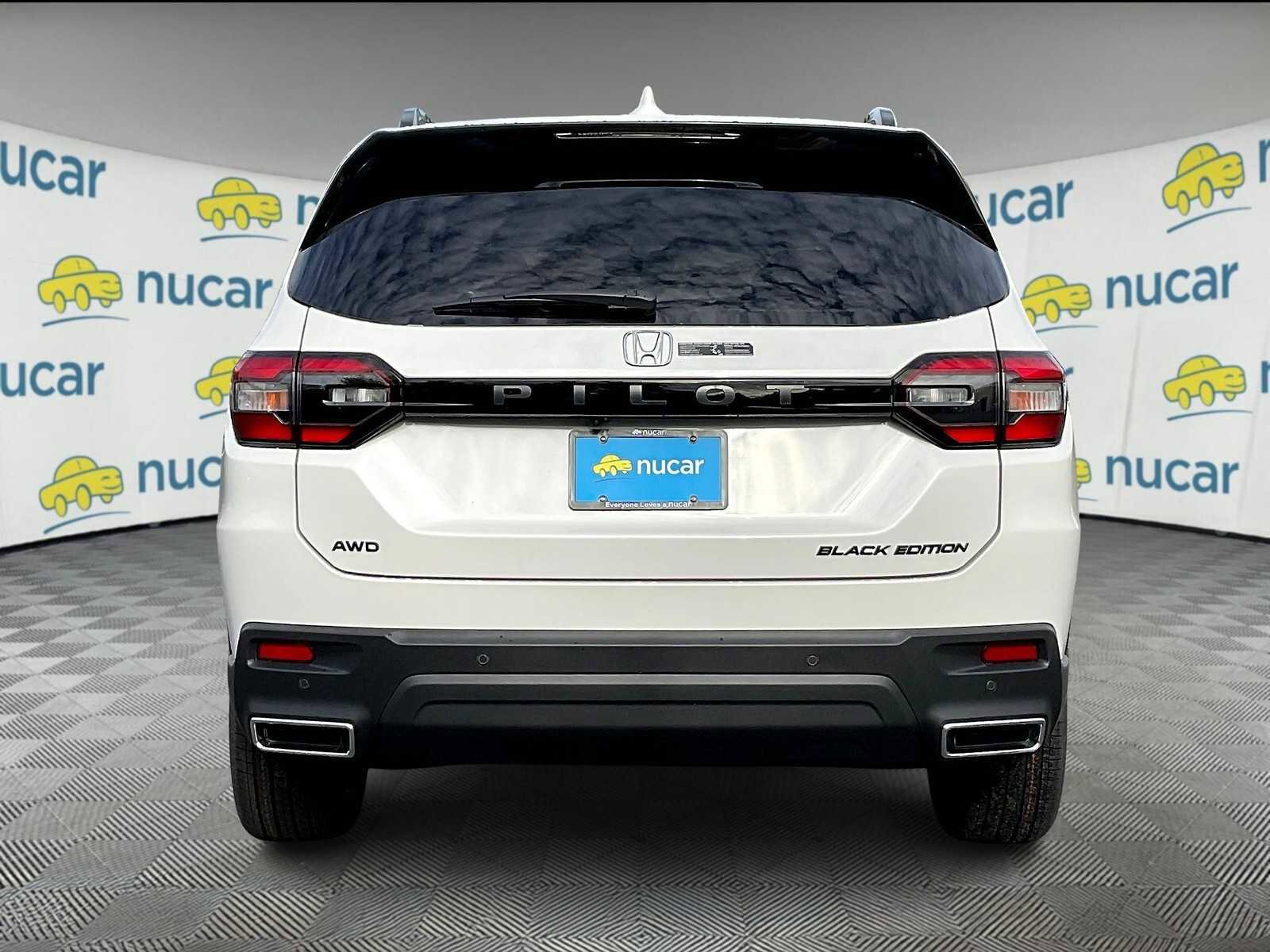 New 2025 Honda Pilot Black Edition image 6
