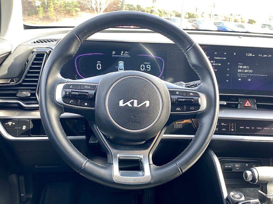 Used 2025 Kia Sportage EX image 13
