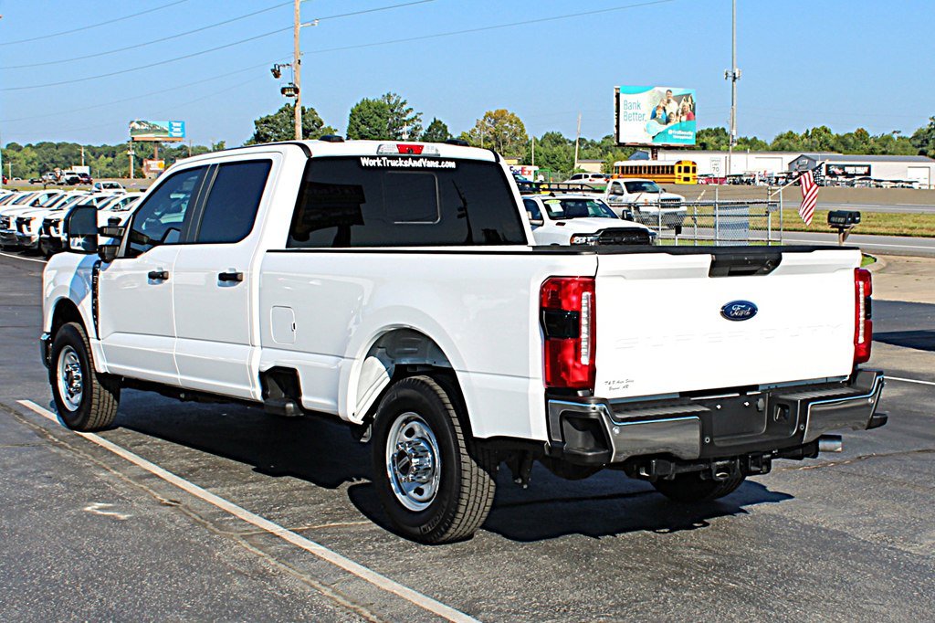 Used 2024 Ford F350 XL w/ 360-Degree Camera Package RWD image 4