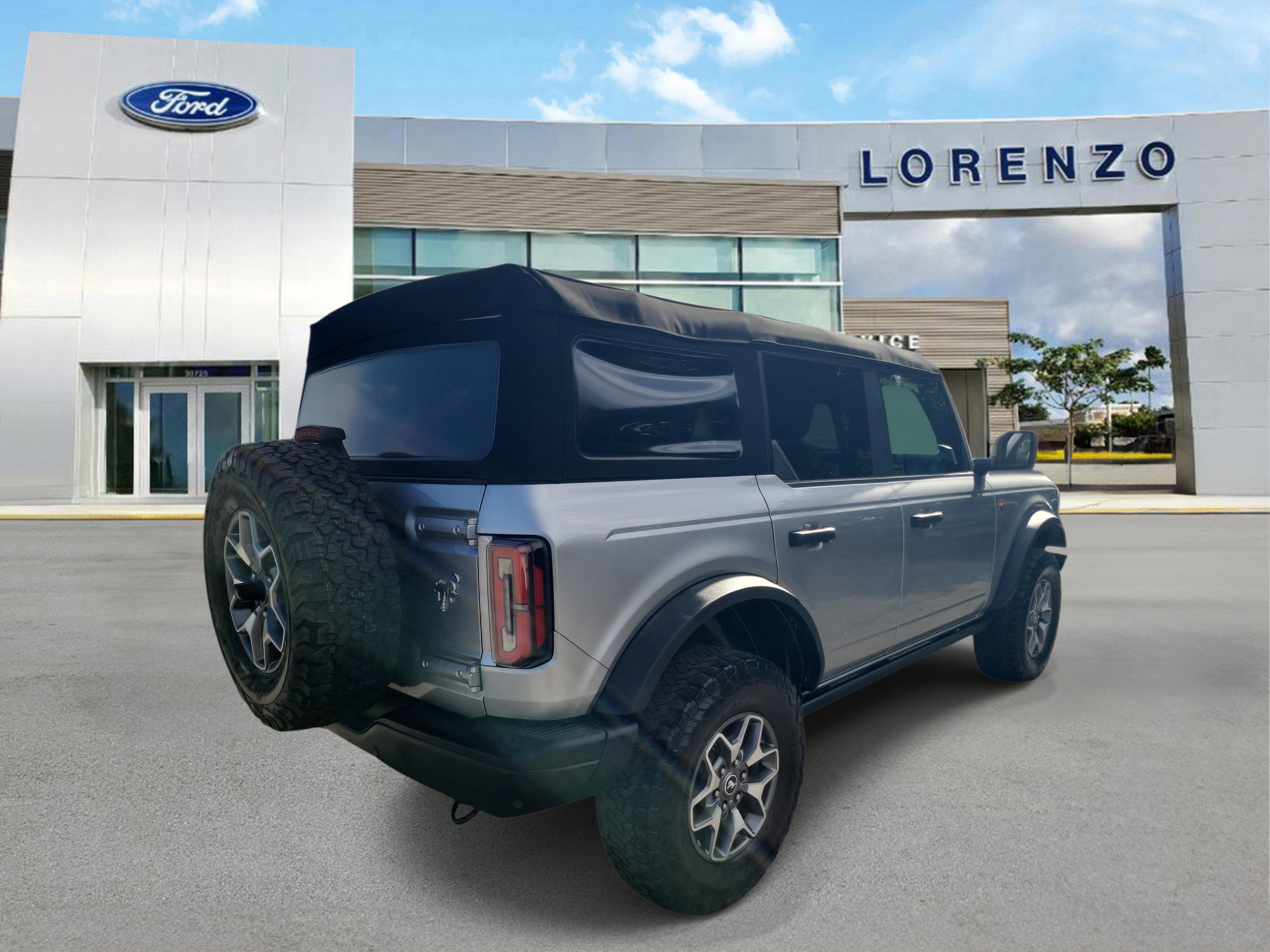 Used 2023 Ford Bronco Badlands AWD/4WD image 4