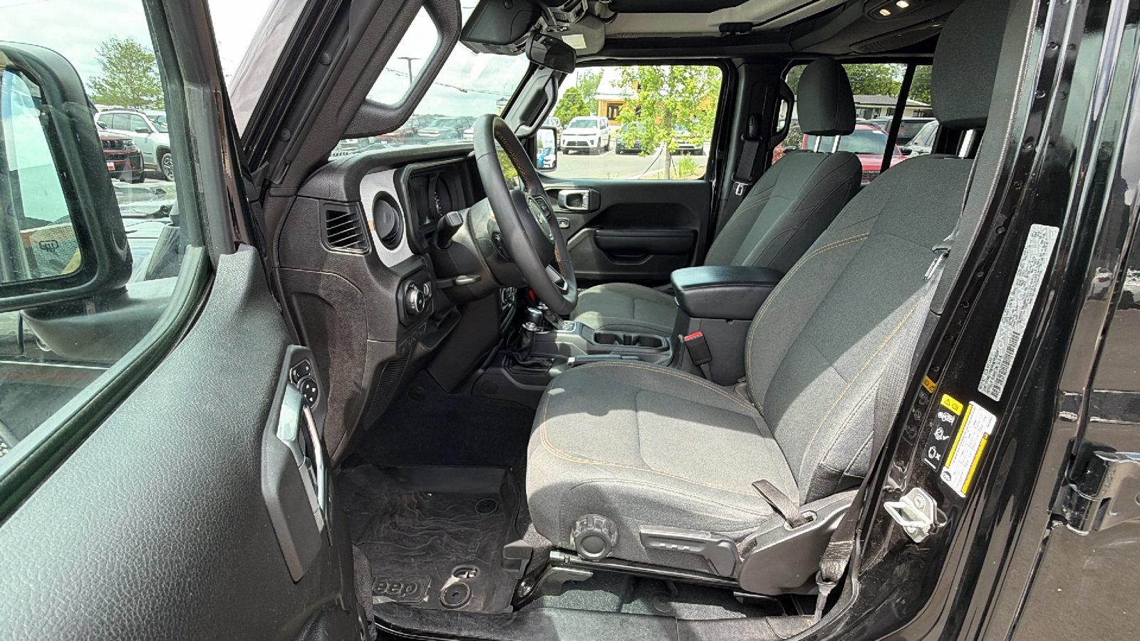 Used 2024 Jeep Wrangler Unlimited Sport AWD/4WD image 11