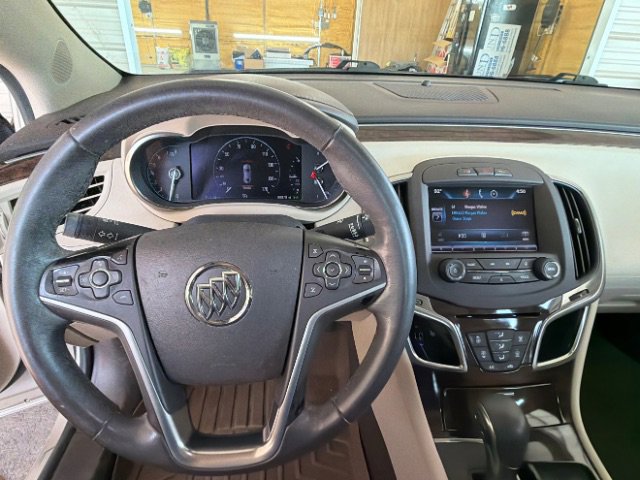 Used 2014 Buick LaCrosse Leather w/ Driver Confidence Package image 15